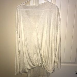 Plus size loose long sleeve top